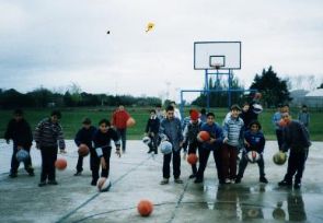 Bsquetbol en el Polideportivo Municipal (Ao 1999).